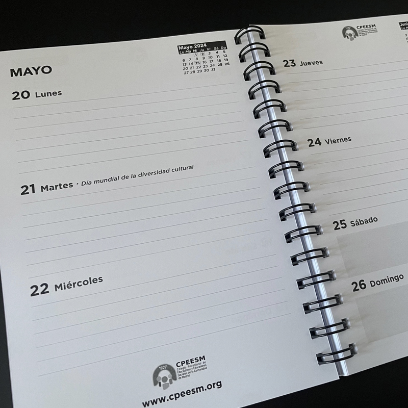 diseño agenda anual interior. personalizada 100 %